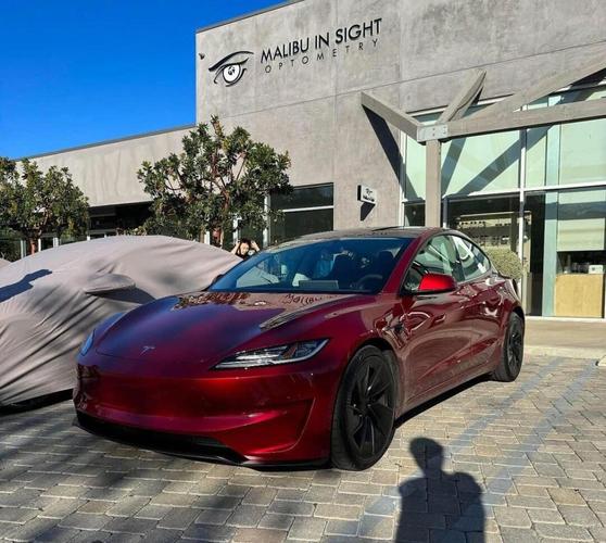 ludicrous-ludicrous model 3