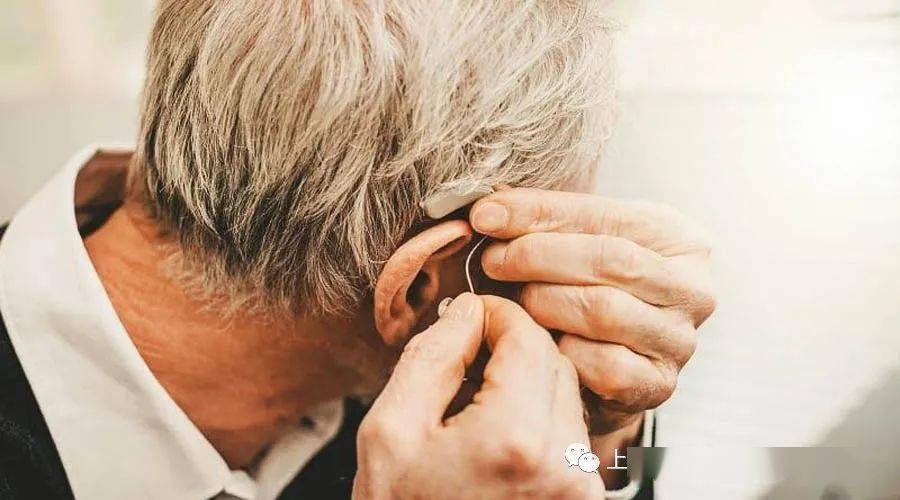 耳朵里有发电报的声音怎么回事_耳朵里有发电报的声音怎么回事儿