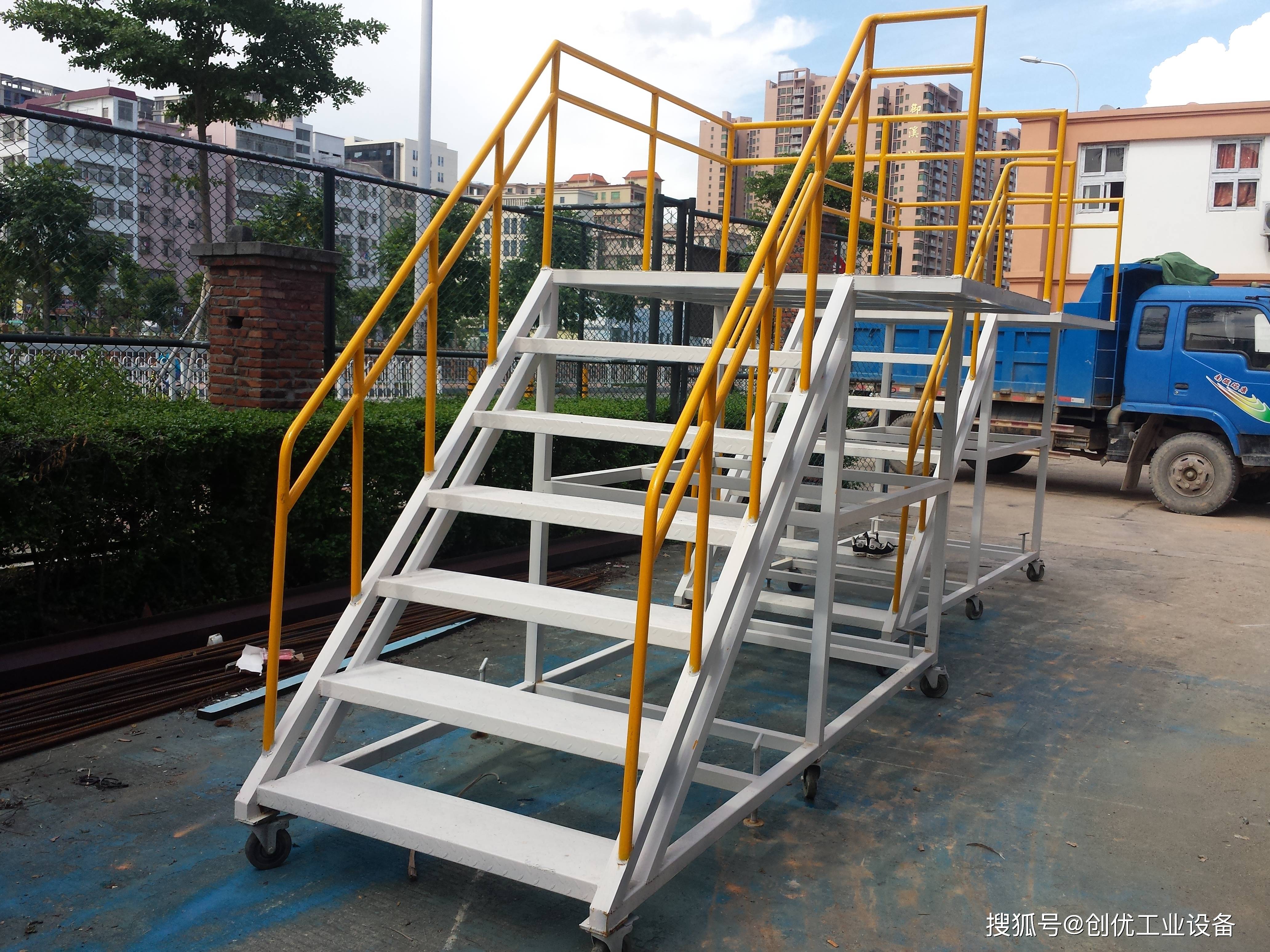手机免费梯子哪个好用点_手机免费梯子哪个好用点的