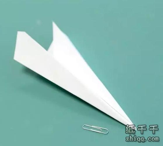 做什么纸飞机比较快_飞二千亿米的纸飞机的视频