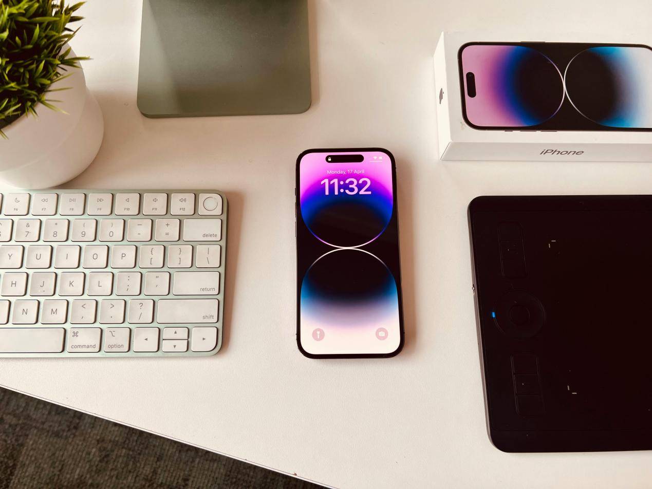 包含苹果iphone官网入口客服的词条