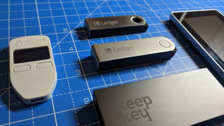 trezor比特币硬件钱包-bitcoin wallet比特币钱包